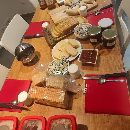 Amaren Bidea A Aroue, Chez Simone Et Manu, Parfaitement Sur Le Gr65 *
