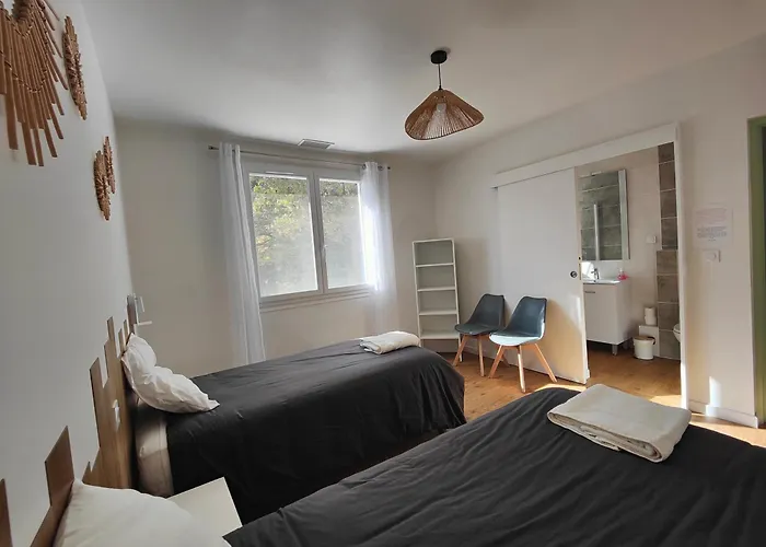 Hostal Gîte Amaren Bidea à Aroue, chez Simone et Manu